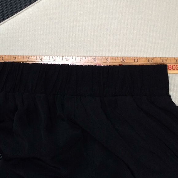 Urban Outfitters Silky black skirt with pockets - Picture 6 of 7